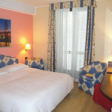 Hotel Due Mondi Turim Exterior foto